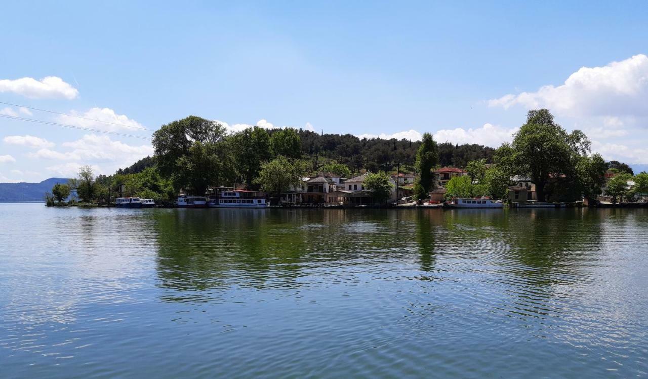 Little Island Resort Nisos Ioanninon 외부 사진